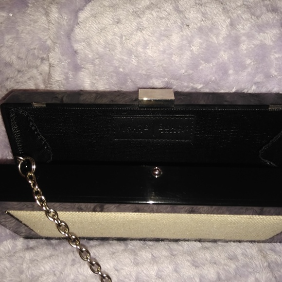 White House Black Market clutch - Picture 3 of 3